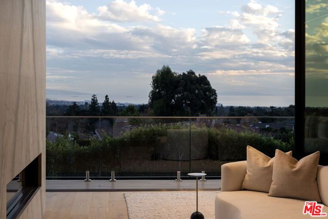 1660 Casale Road, Pacific Palisades (los Angeles), CA 90272