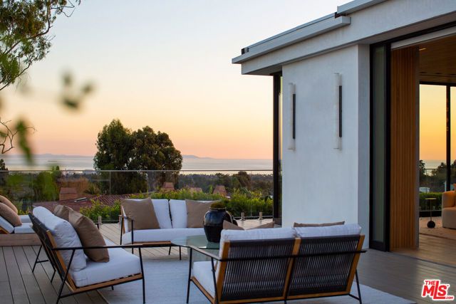 1660 Casale Road, Pacific Palisades (los Angeles), CA 90272