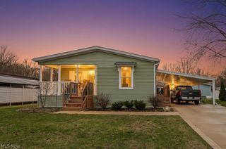 7 Michael Drive, Olmsted Twp, OH 44138