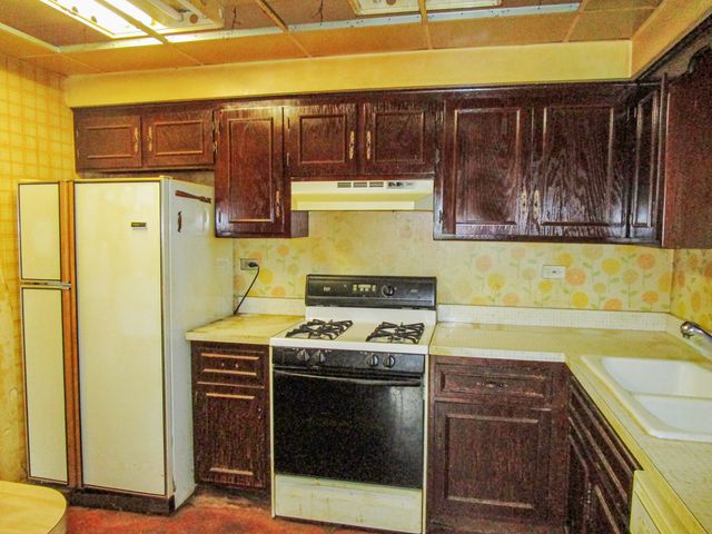 2659 Hobson Road, Downers Grove, IL 60516