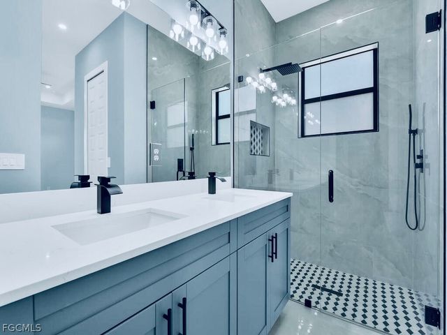 3810 17th ST SW, Lehigh Acres, FL 33976