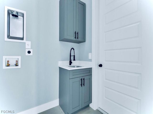 3810 17th ST SW, Lehigh Acres, FL 33976