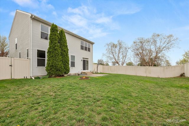 443 Grape Vine Trail, Oswego, IL 60543