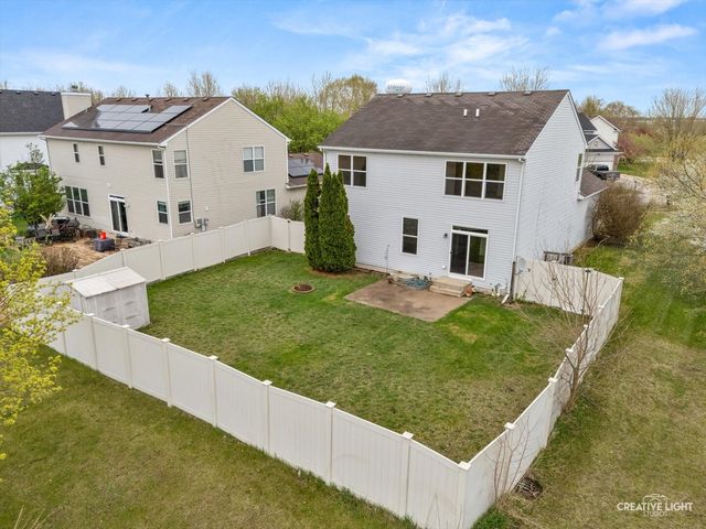 443 Grape Vine Trail, Oswego, IL 60543