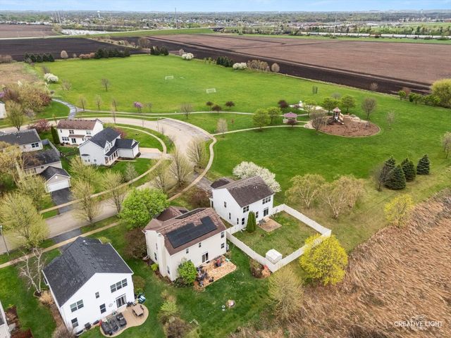 443 Grape Vine Trail, Oswego, IL 60543