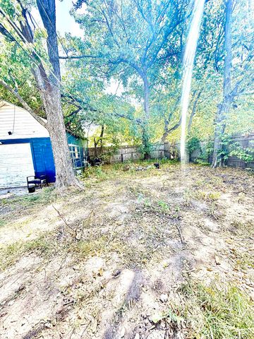 418 N Erie St, Wichita, KS 67214