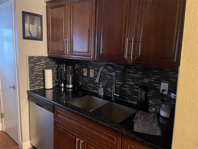 3535 Nasa Rd 1 96, Seabrook, TX 77586