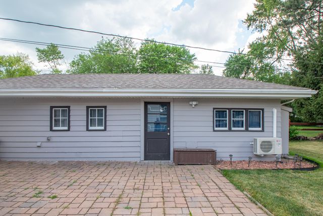 533 214th Street, Dyer, IN 46311