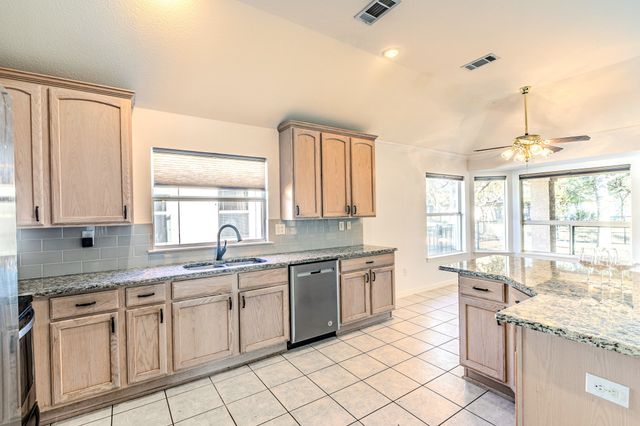 9505 Trailwood Drive, Denton, TX 76207