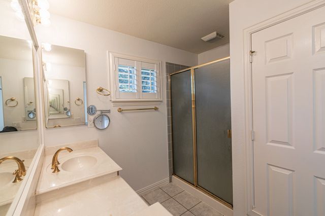 9505 Trailwood Drive, Denton, TX 76207