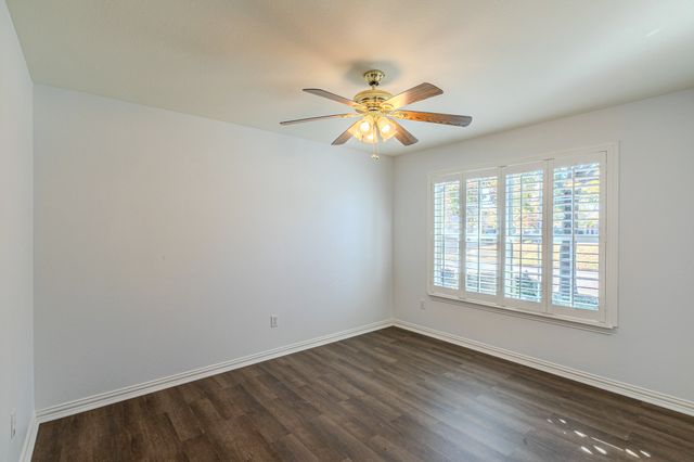 9505 Trailwood Drive, Denton, TX 76207