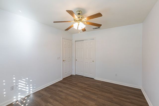 9505 Trailwood Drive, Denton, TX 76207