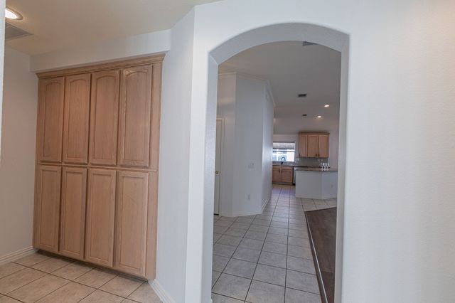 9505 Trailwood Drive, Denton, TX 76207