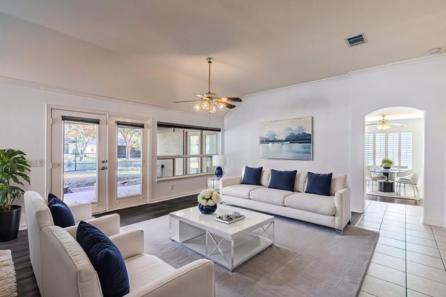 9505 Trailwood Drive, Denton, TX 76207