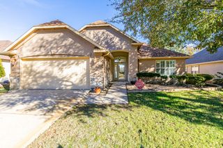 9505 Trailwood Drive, Denton, TX 76207