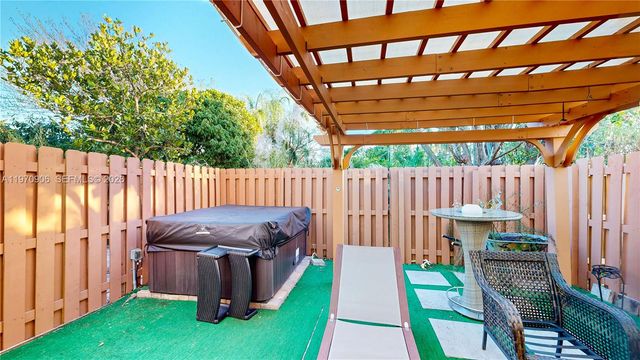 13158 SW 233rd St, Homestead, FL 33170