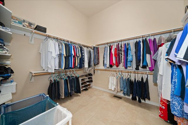 8816 E Woodland Park Dr, Spokane, WA 99217