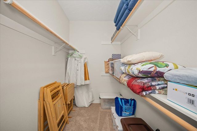 8816 E Woodland Park Dr, Spokane, WA 99217