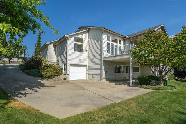 8816 E Woodland Park Dr, Spokane, WA 99217