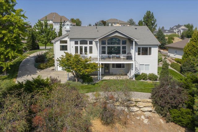 8816 E Woodland Park Dr, Spokane, WA 99217