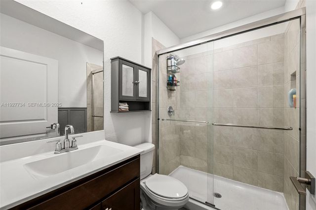 525 NE 6th Pl, Florida City, FL 33034