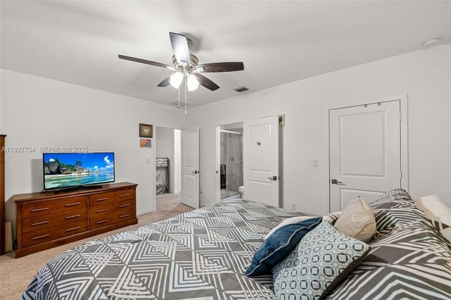 525 NE 6th Pl, Florida City, FL 33034