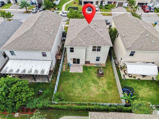 525 NE 6th Pl, Florida City, FL 33034