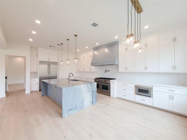 6525 Rolla Street, Houston, TX 77055