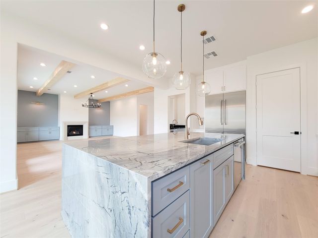 6525 Rolla Street, Houston, TX 77055