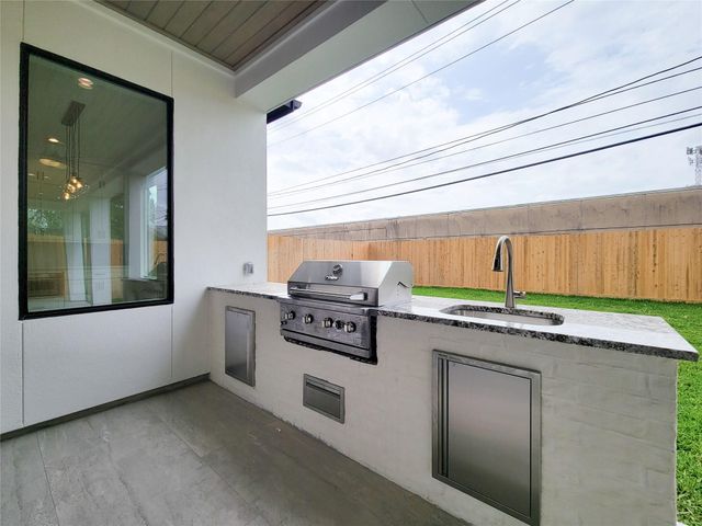 6525 Rolla Street, Houston, TX 77055