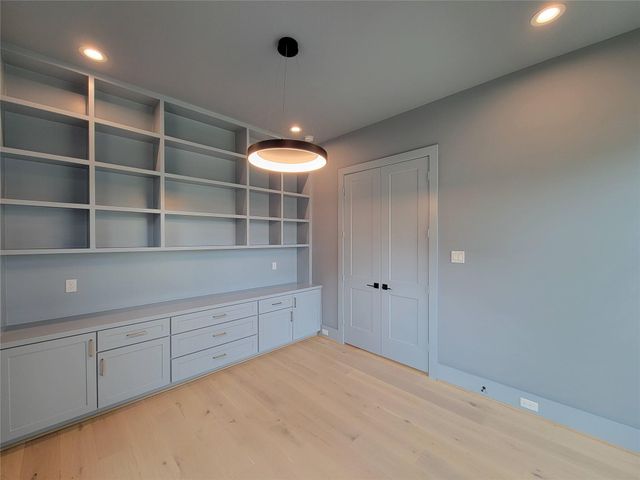 6525 Rolla Street, Houston, TX 77055