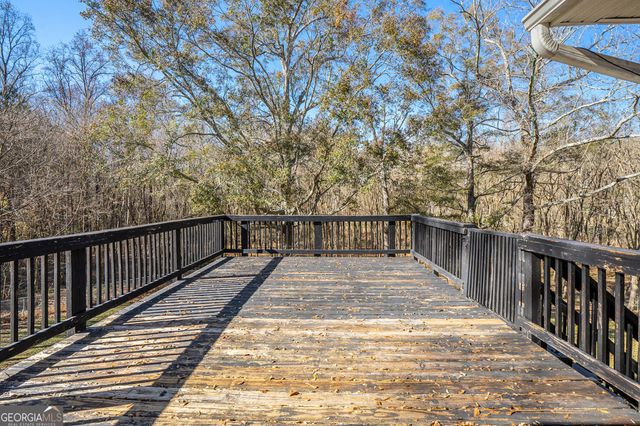 1556 Shoal Creek Drive, Winder, GA 30680