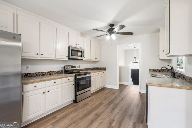 1556 Shoal Creek Drive, Winder, GA 30680