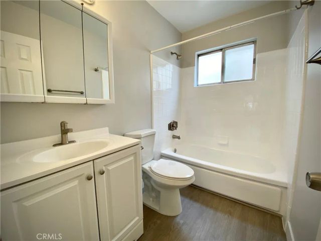 455 W Dryden Street 5, Glendale, CA 91202