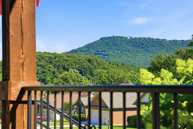 3499 Willow Lake Circle, Chattanooga, TN 37419