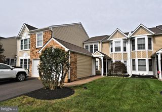 23 HUNTERS WAY, Newtown, PA 18940