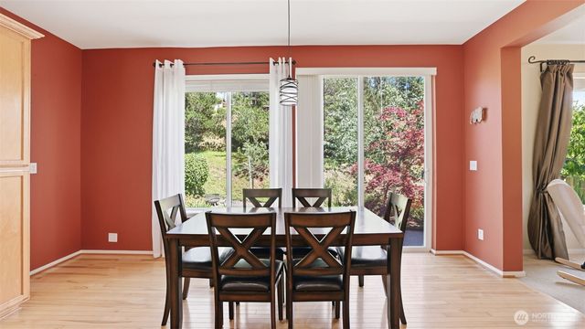 16820 166th Place SE, Renton, WA 98058
