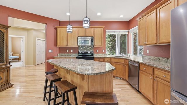 16820 166th Place SE, Renton, WA 98058