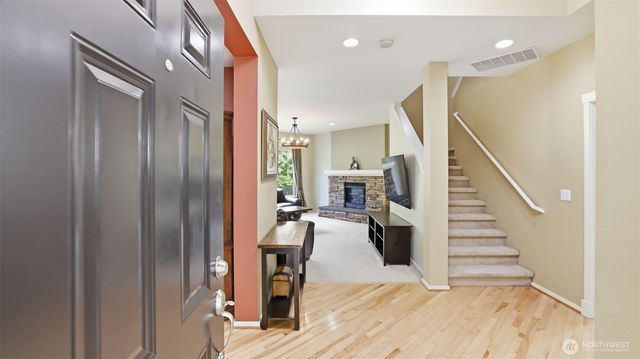 16820 166th Place SE, Renton, WA 98058
