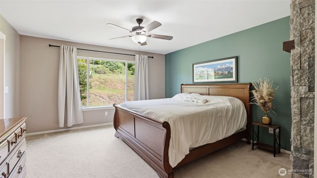 16820 166th Place SE, Renton, WA 98058