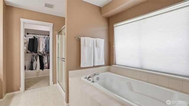 16820 166th Place SE, Renton, WA 98058