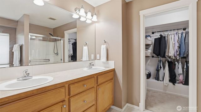 16820 166th Place SE, Renton, WA 98058