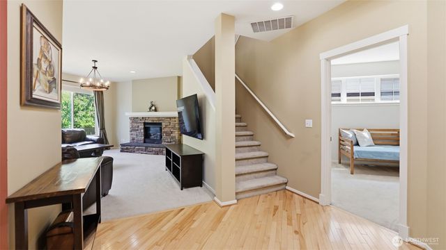 16820 166th Place SE, Renton, WA 98058