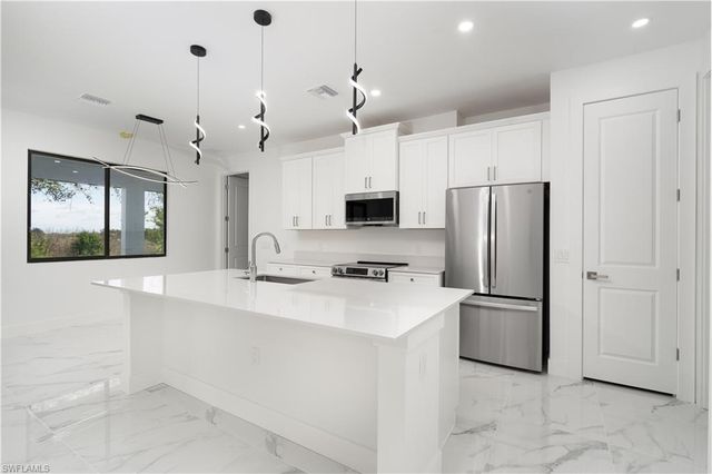 529 Theodore Vail ST E, Lehigh Acres, FL 33974