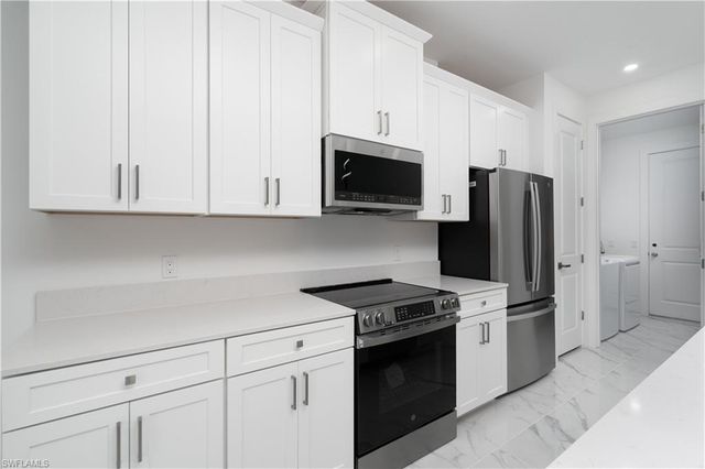 529 Theodore Vail ST E, Lehigh Acres, FL 33974