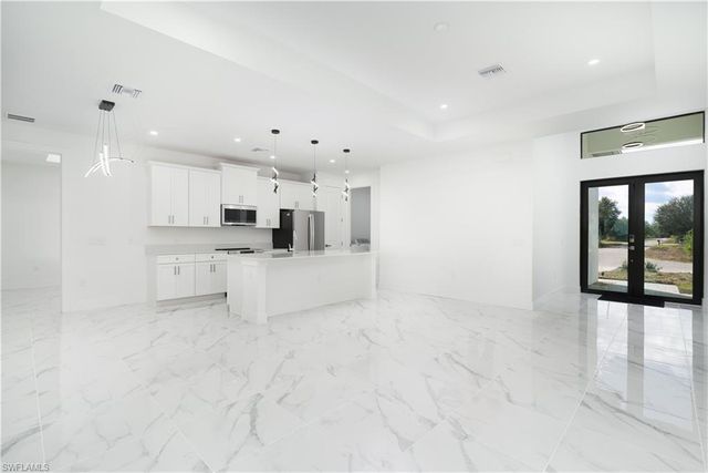 529 Theodore Vail ST E, Lehigh Acres, FL 33974