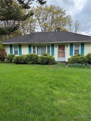 6358 Dale Road, Newfane, NY 14108