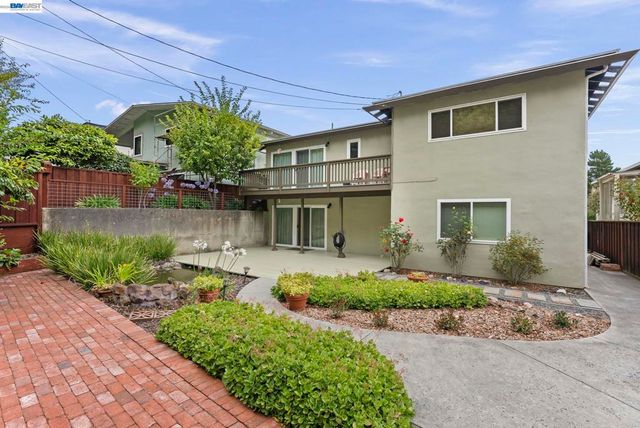 3801 Fleetwood Drive, San Bruno, CA 94066