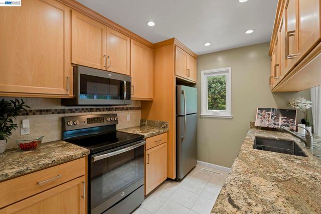 3801 Fleetwood Drive, San Bruno, CA 94066