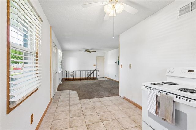 1011 S scott Avenue, Belton, MO 64012